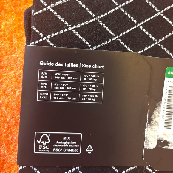 Black and white textured diagonal check tights made in Italy NWT - Picture 6 of 8